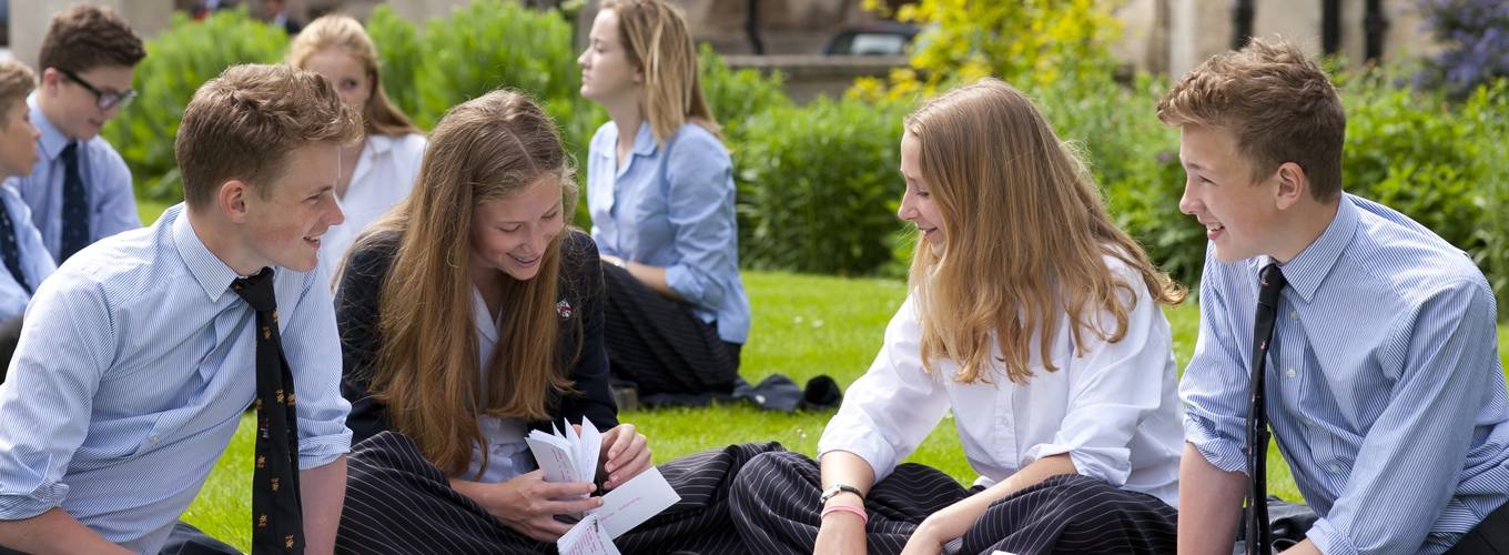 Подарочные сертификаты и Подарочные сертификаты для школьника на 15 лет