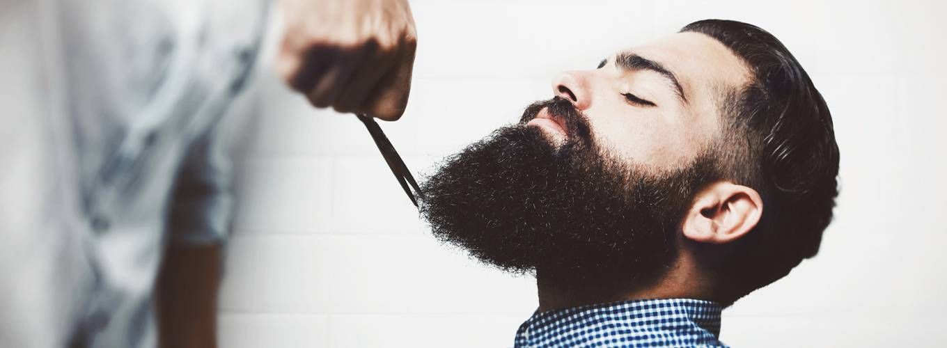 Стрижка бороды — подарок стильному мужчине