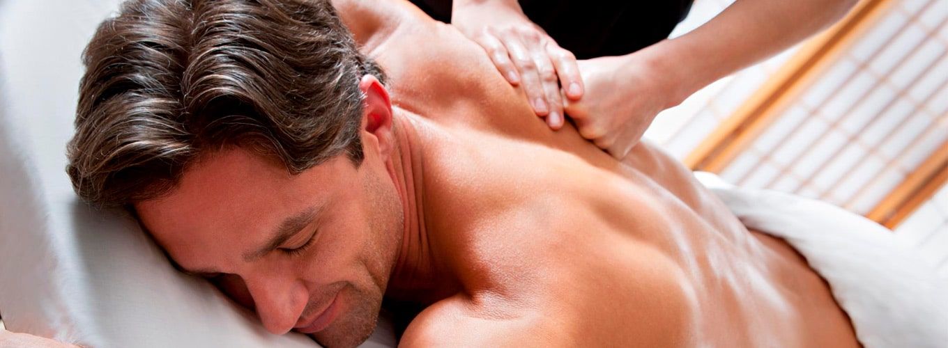 Спортивный массаж всего тела для восстановления после тренировок